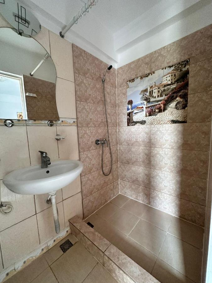 Casa Bucuria Hotel Costinesti Bagian luar foto